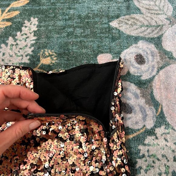 FREE PEOPLE Annalise Sequin Mini Skirt Rose Gold Short Sparkly size 4 small Slit - Picture 10 of 16